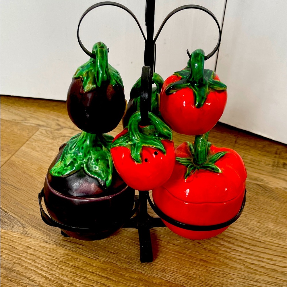 Vintage Pepper and Eggplant Condiment set